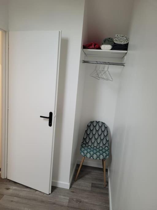 Appartement Proche Circuit Change  Luaran gambar